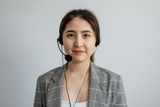 Maité Aguilar, Atención a clientes en Mueblivo